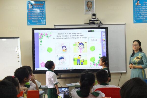 5 ly do nen su dung man hinh tuong tac 1