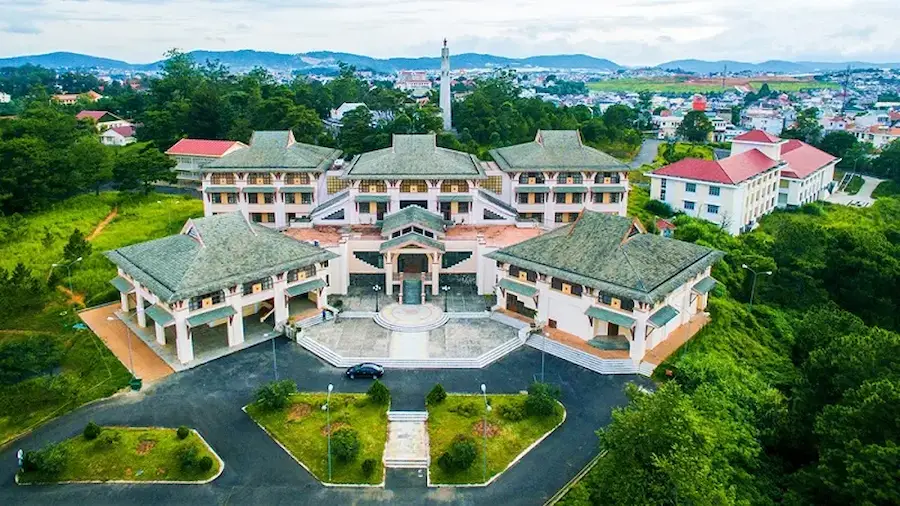 Phòng học ngoại ngữ thông minh trường Đại học Đà Lạt 8 Trường Đại học Đà Lạt