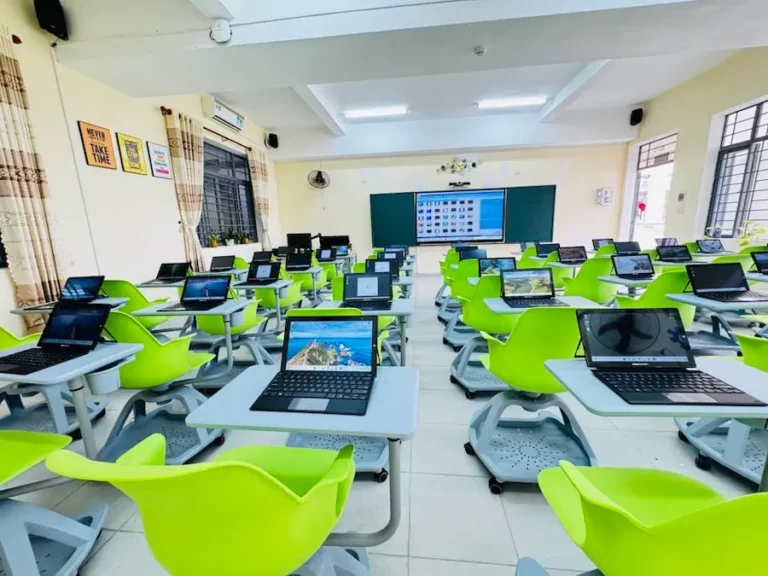 Phòng học thông minh Trường Tiểu học Lê Đình Chinh, Đà Nẵng 4 Trường Tiểu học Lê Đình Chinh